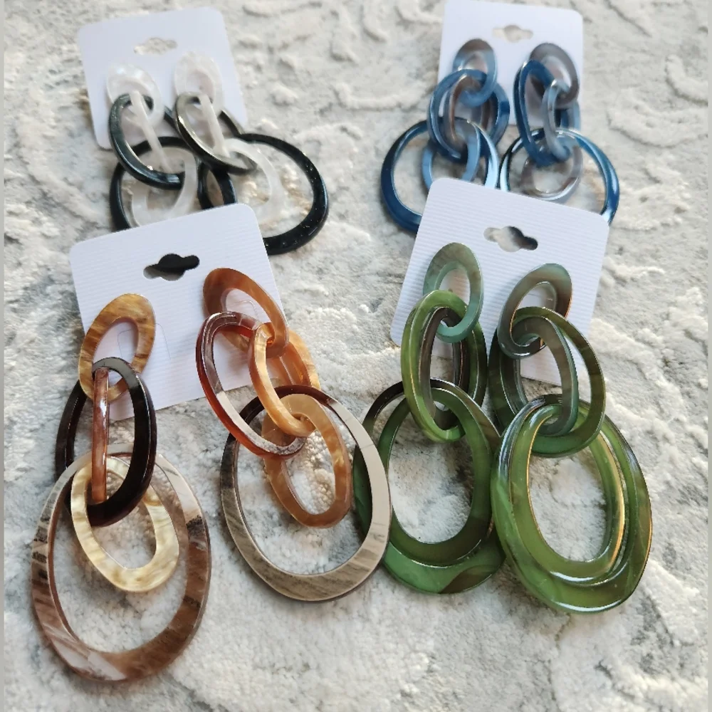 Sold!!! Brown Links with Marbeling Statement Earrings - Picture 11 of 11